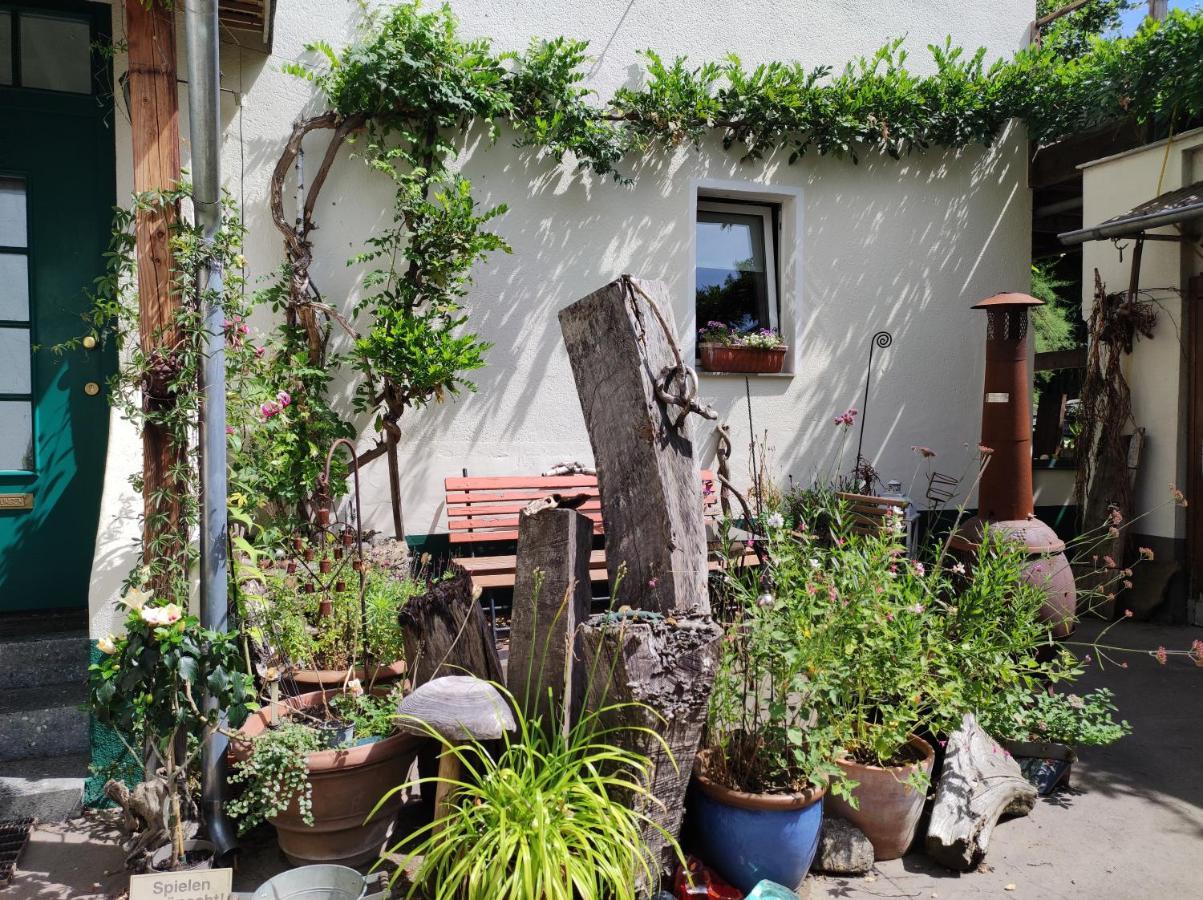 Gartenzimmer Mit Strassenbahn Zu Dom Und Messe 科隆 外观 照片